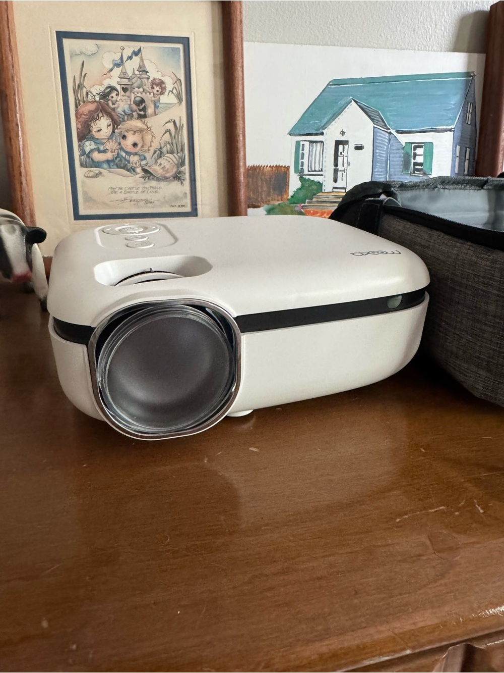 Mooka RD-823 Mini LCD Projector - White